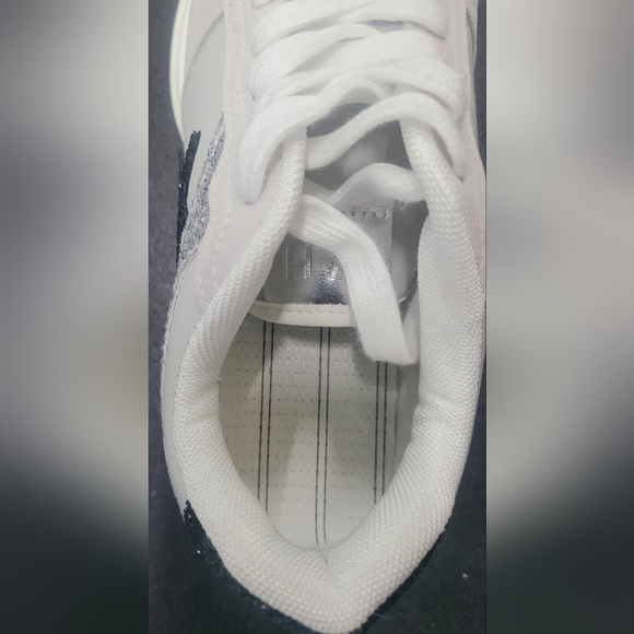 Vintage Havana Run Sneaker - Picture 10 of 11